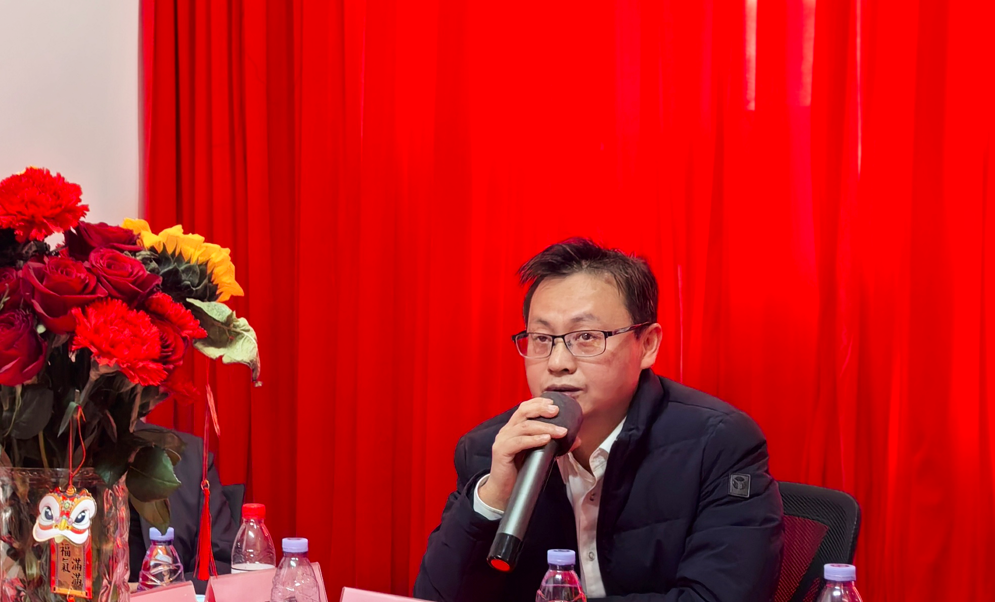 联华世纪召开2024年度总结暨经营分析大会 联华世纪召开2024年度总结暨经营分析大会