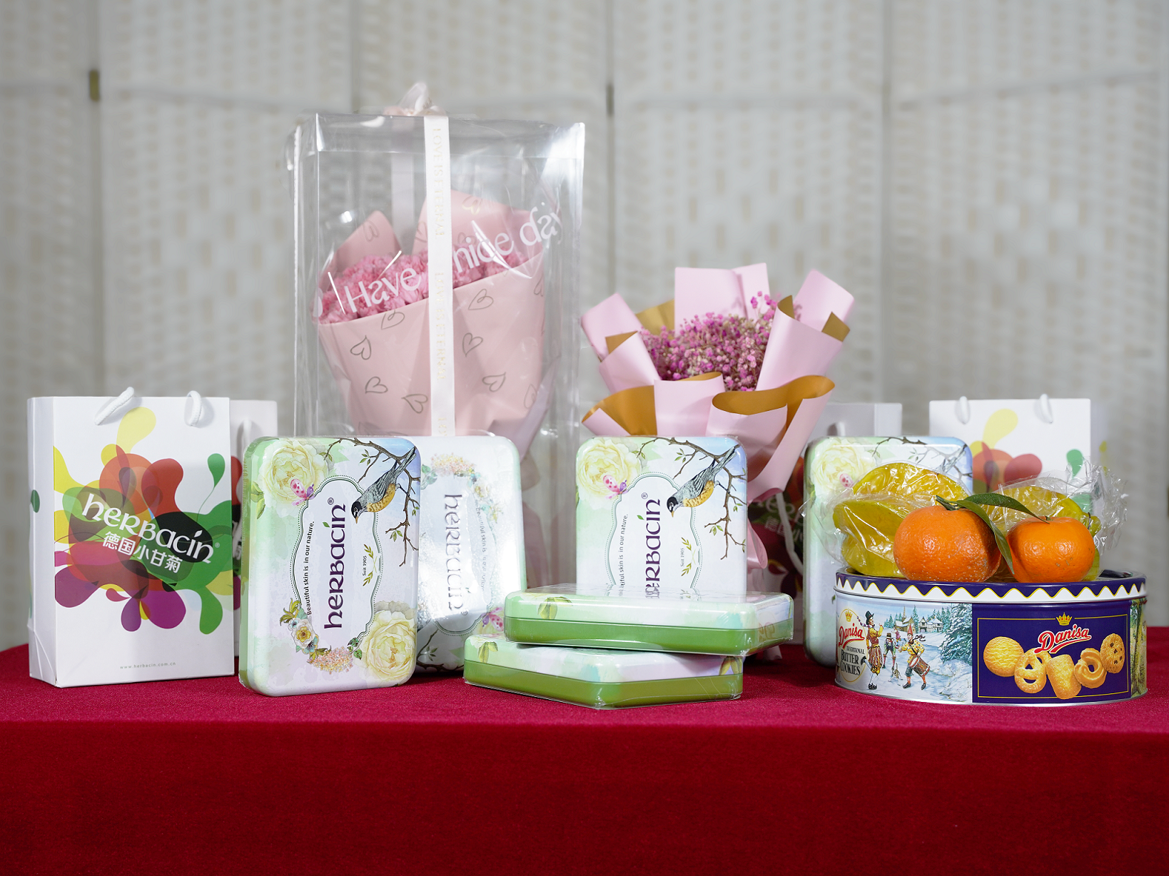 三八国际劳动妇女节 | 祝全国妇女同胞们三八节快乐！